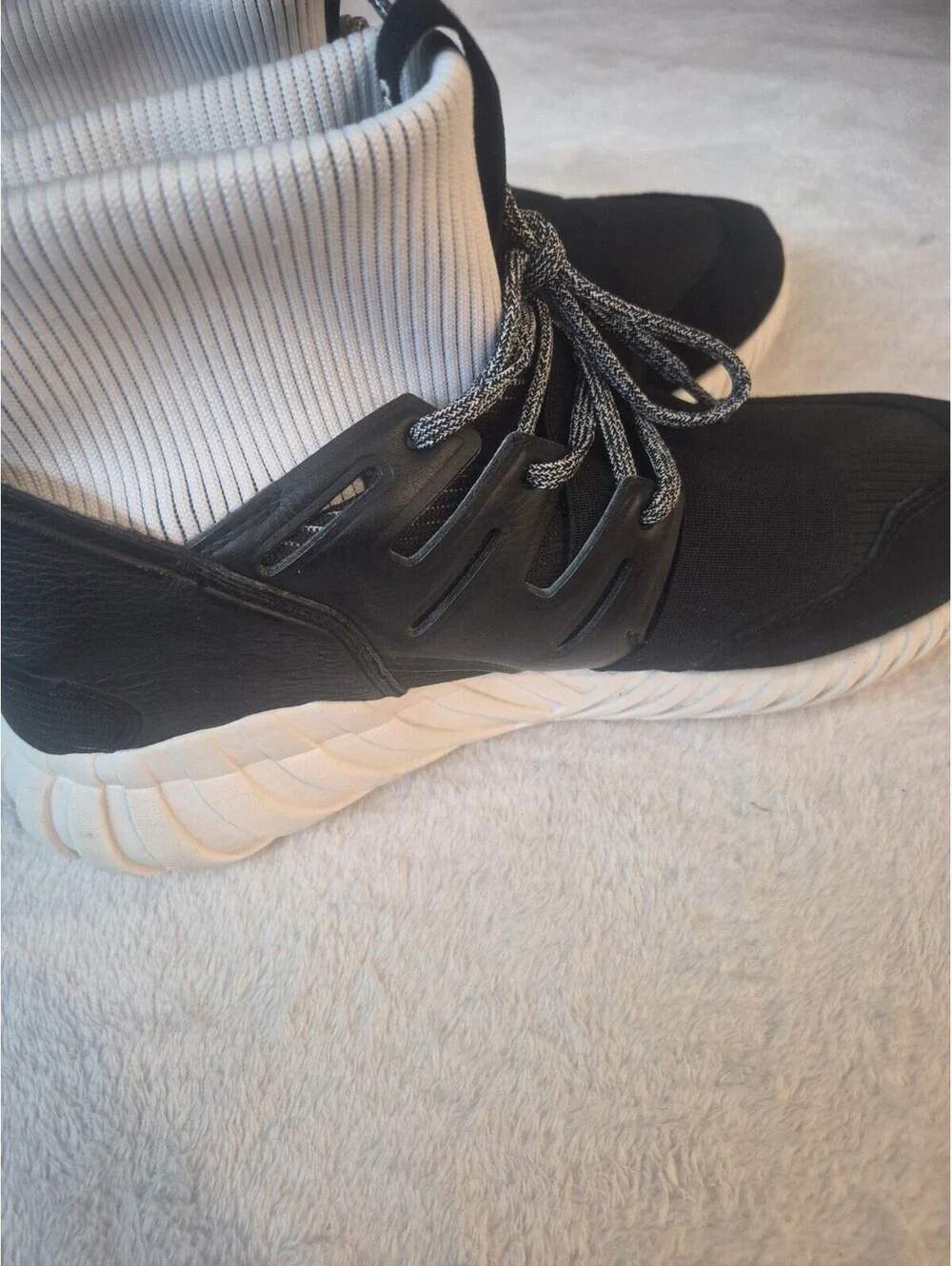 Size 10 1/2 Adidas Tubular Doom Yin Yang